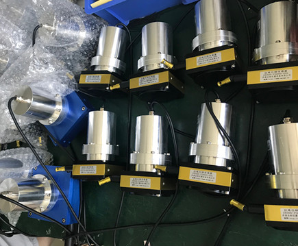 ����λ�Ƃ������x��y���������Ď׷N��