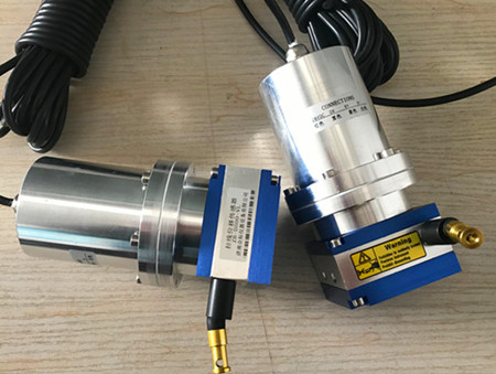 ��ˮλ�Ƃ���������Փ�ϵľ��Է���������Ҏ���ģ�